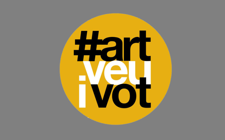 L’exposició #ArtVeuiVot reuneix 80 artistes catalans a favor del dret a decidir L’exposició #ArtVeuiVot reuneix 80 artistes catalans a favor del dret a decidir